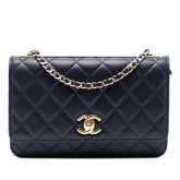 Lambskin Trendy CC Wallet On Chain