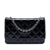 CC Quilted Patent Wallet On Chain