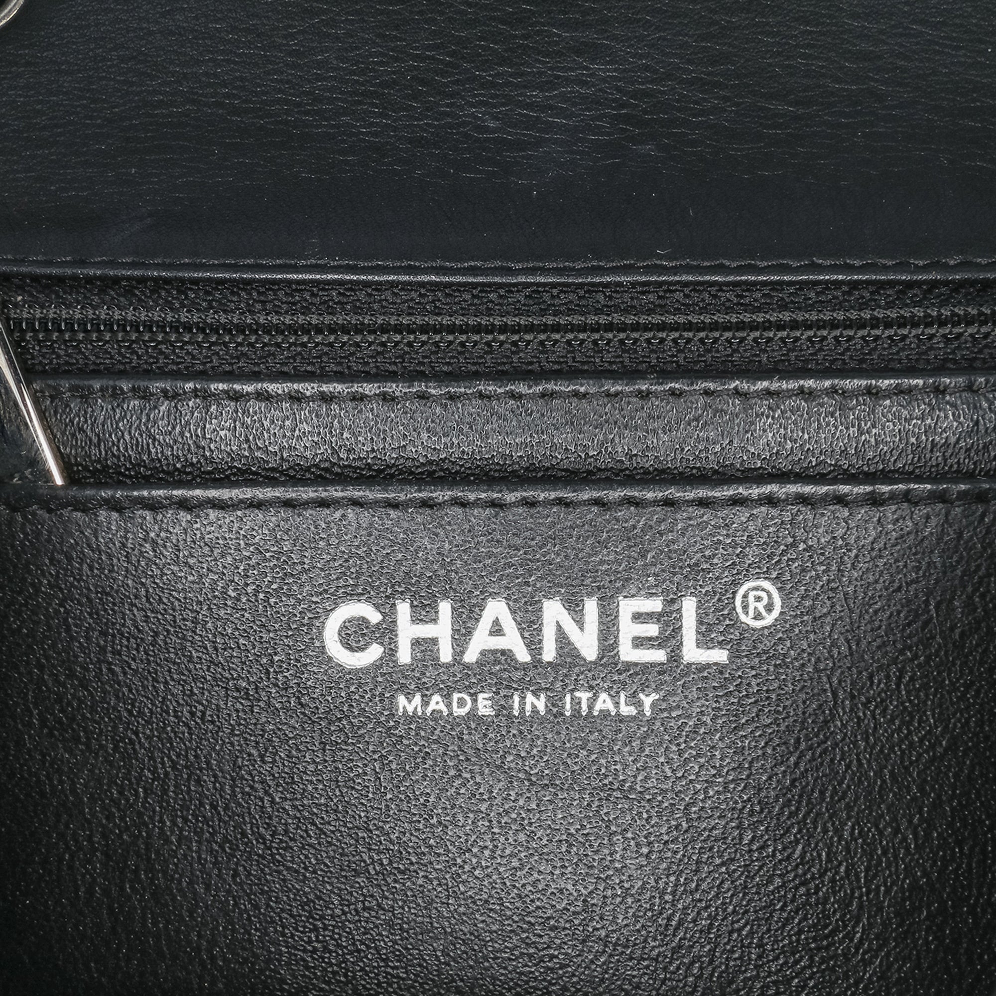 Mini Square Classic Patent Single Flap