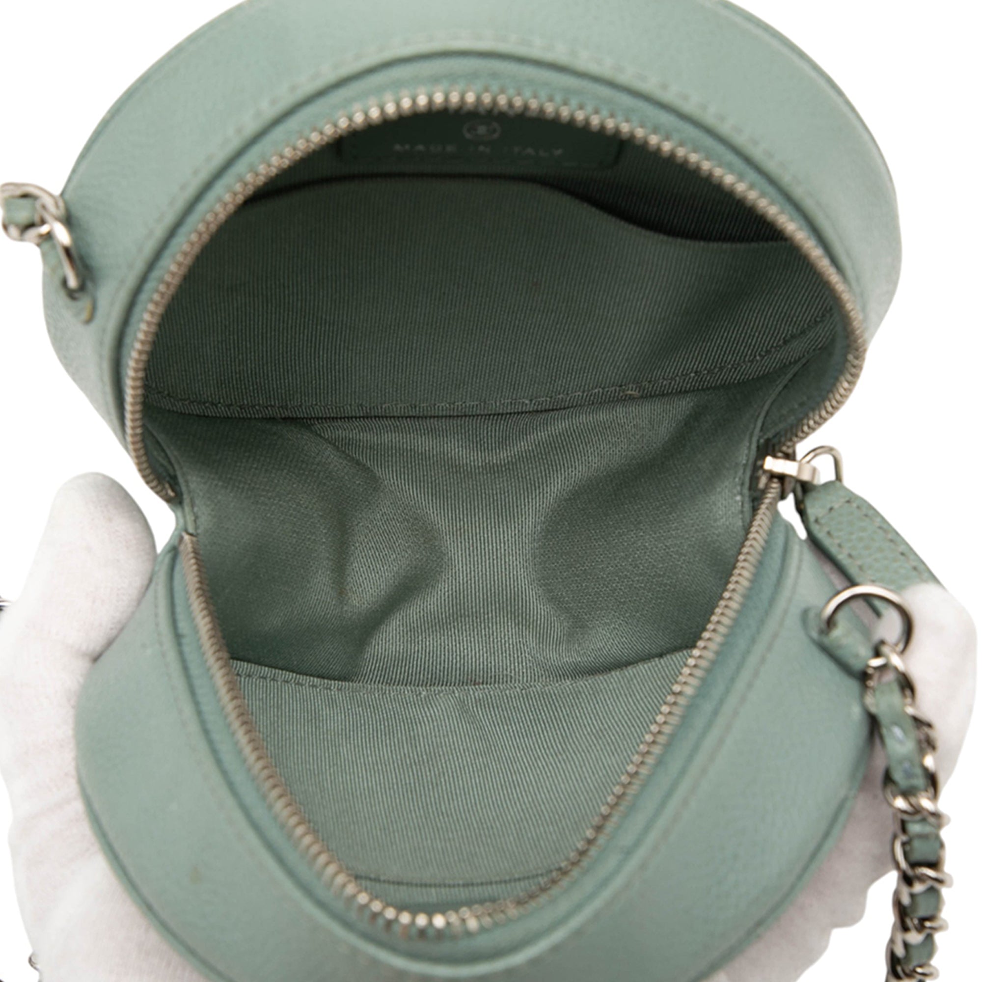 CC Quilted Caviar Round Clutch With Chain