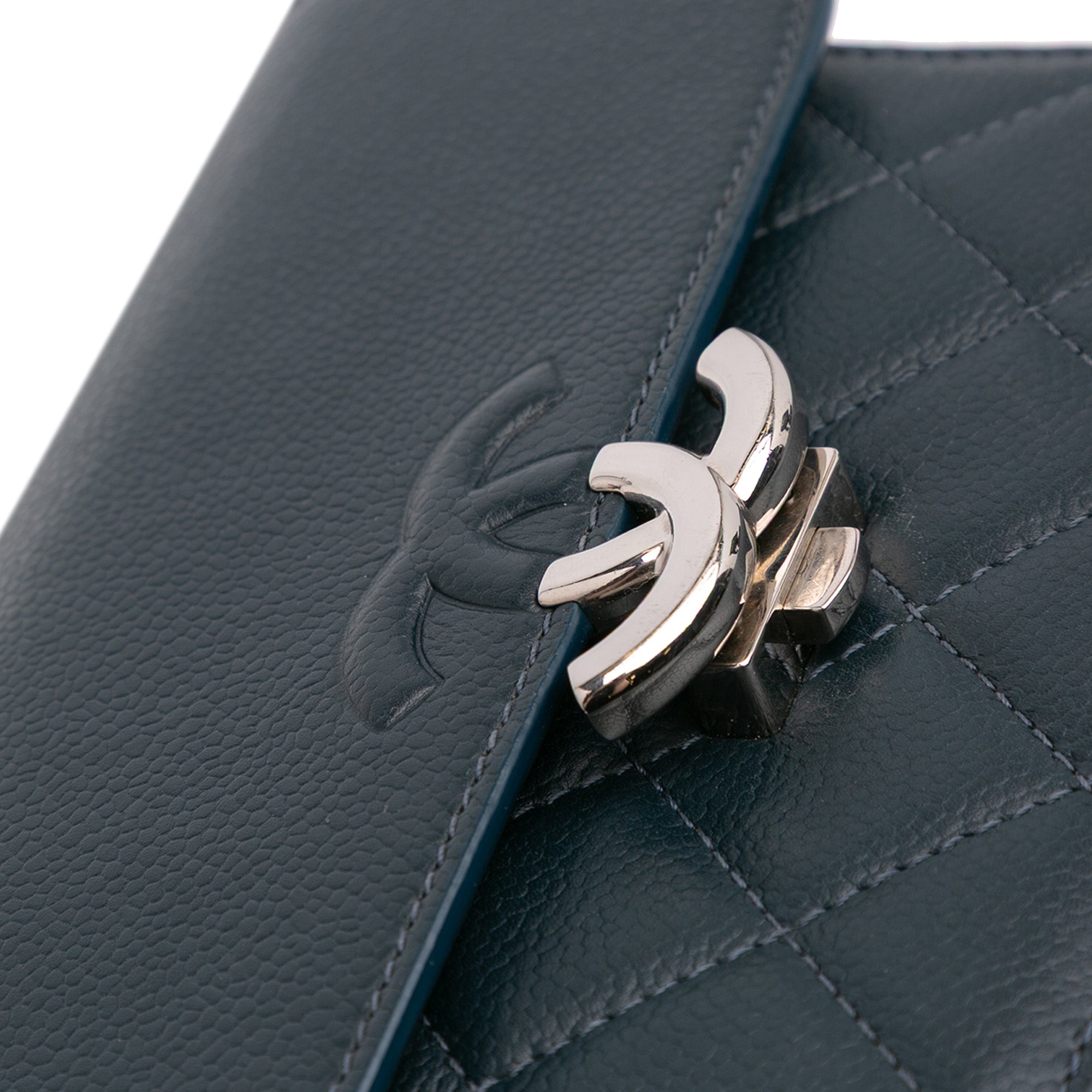 Mini Quilted Caviar CC Box Flap