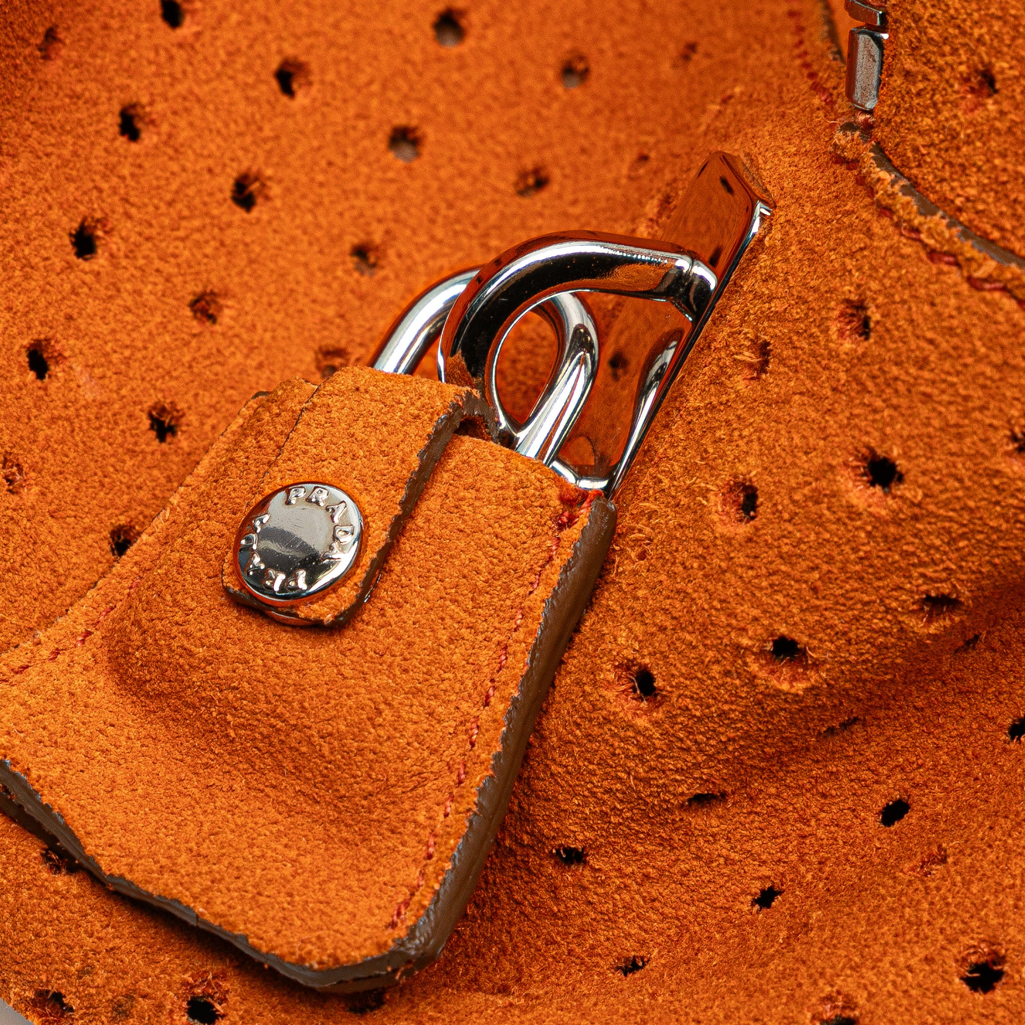 Scamosciato Perforated Bauletto