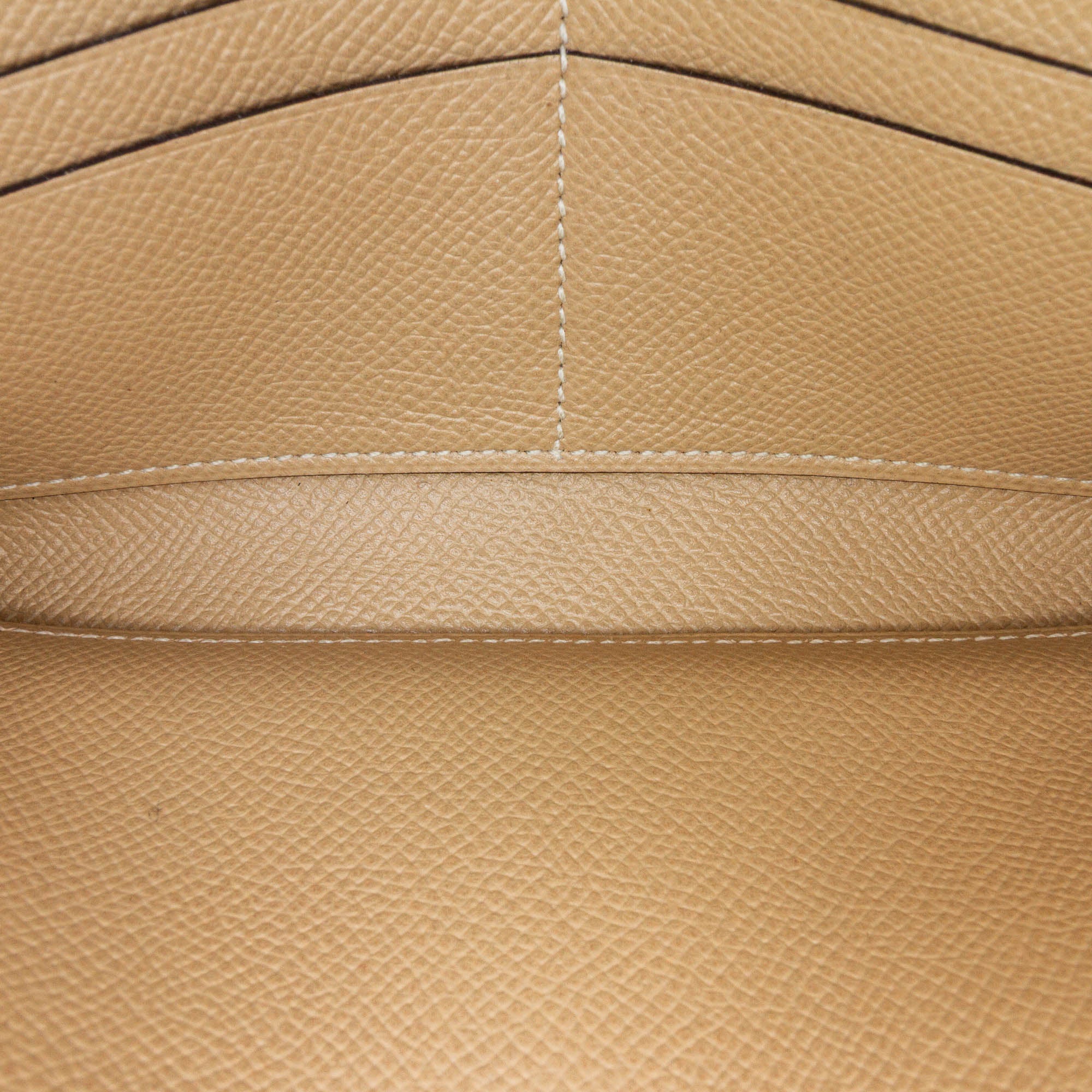 Epsom Kelly Longue Wallet