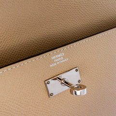 Epsom Kelly Longue Wallet