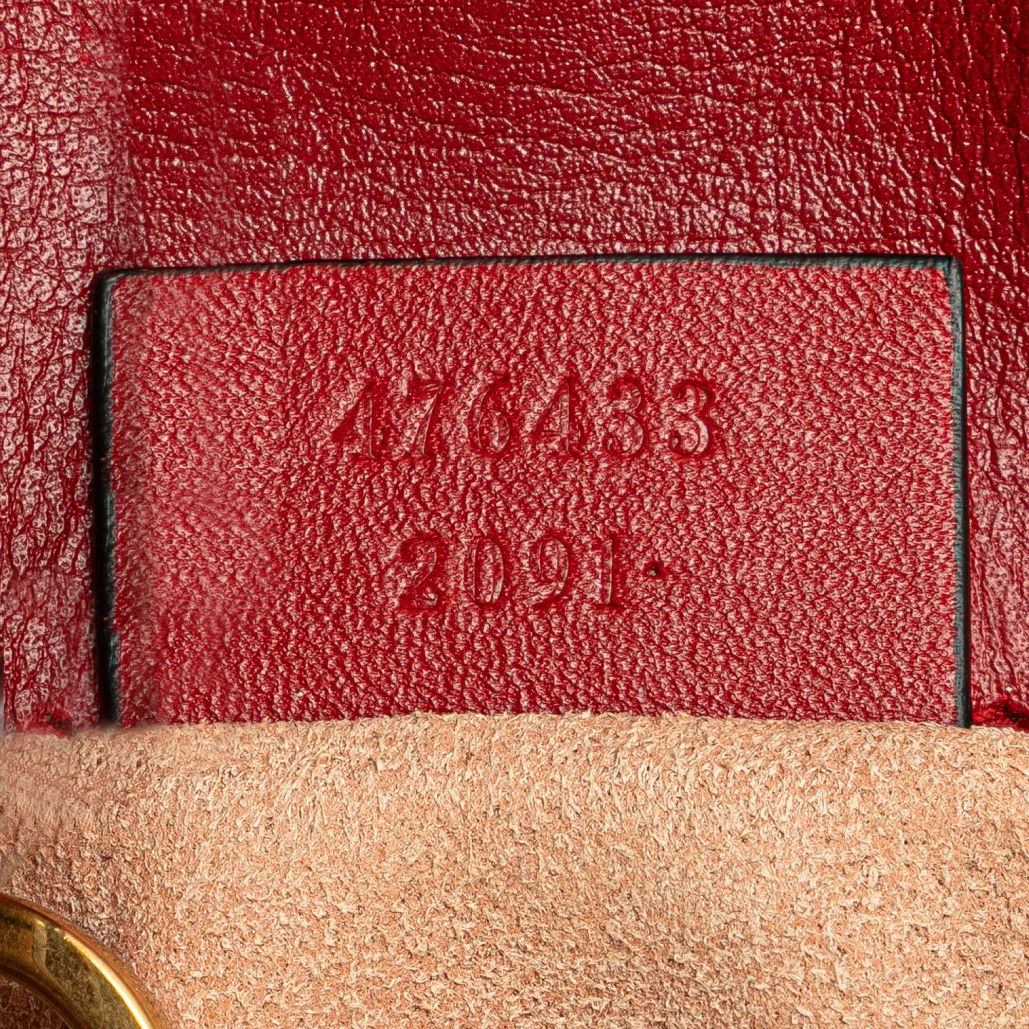 Mini GG Marmont Matelasse Leather Flap Crossbody