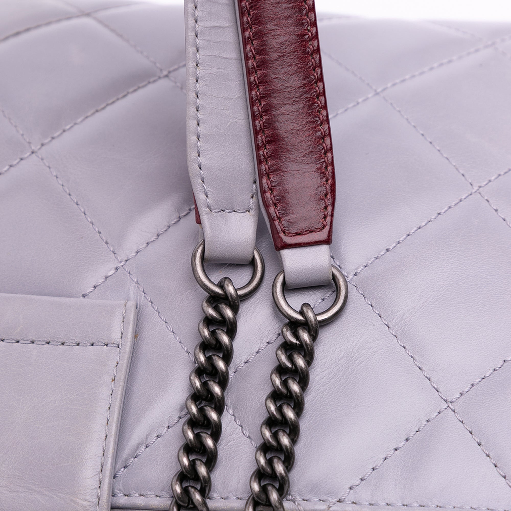 Quilted Glazed Calfskin Coco Pleats Chain Clutch