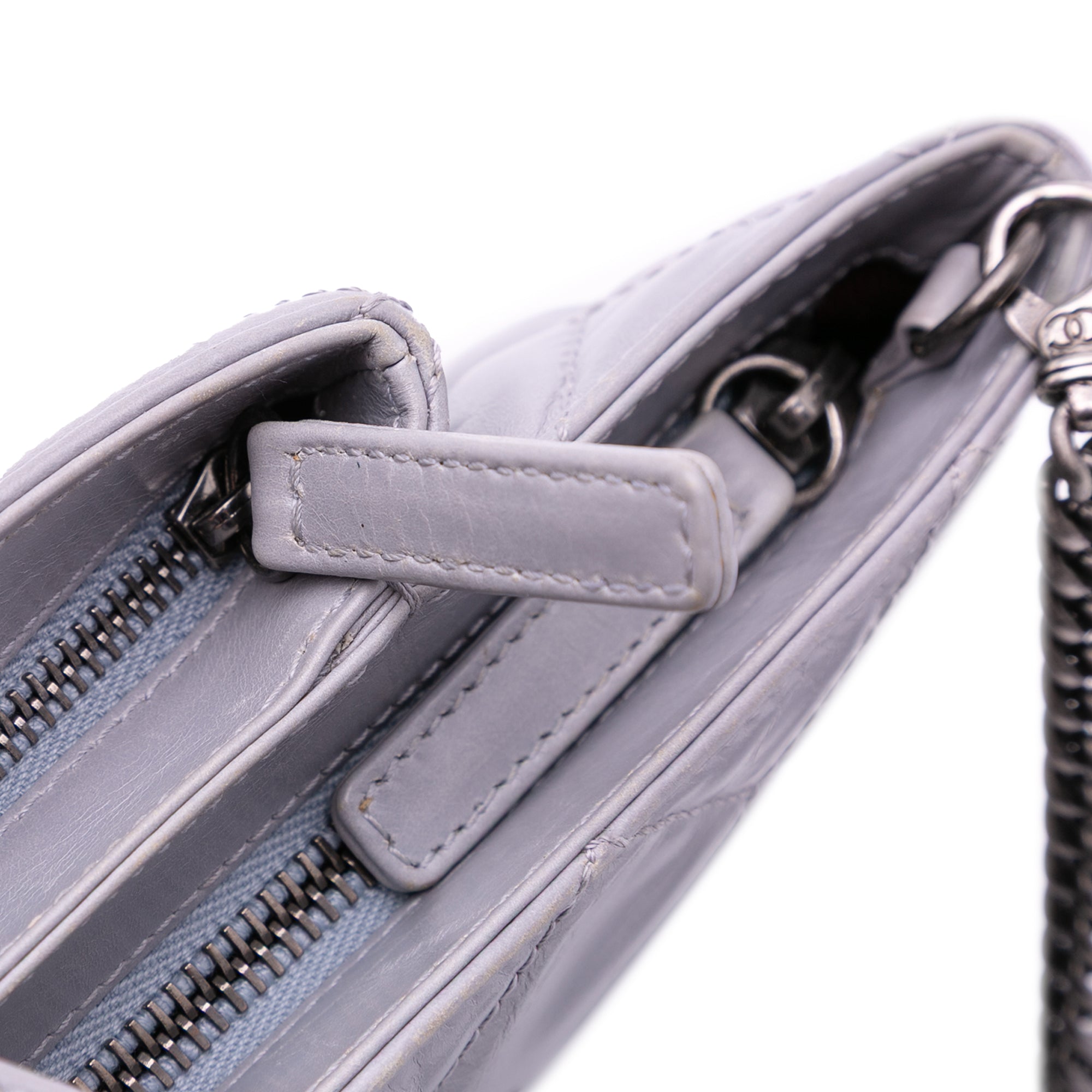 Quilted Glazed Calfskin Coco Pleats Chain Clutch