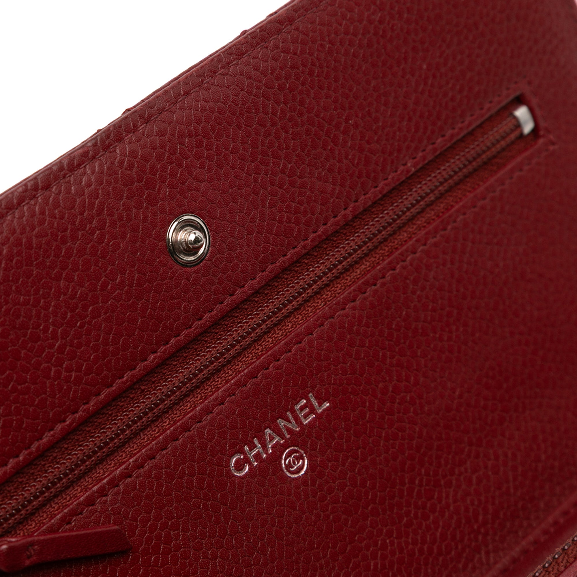 CC Quilted Caviar Wallet on Chain