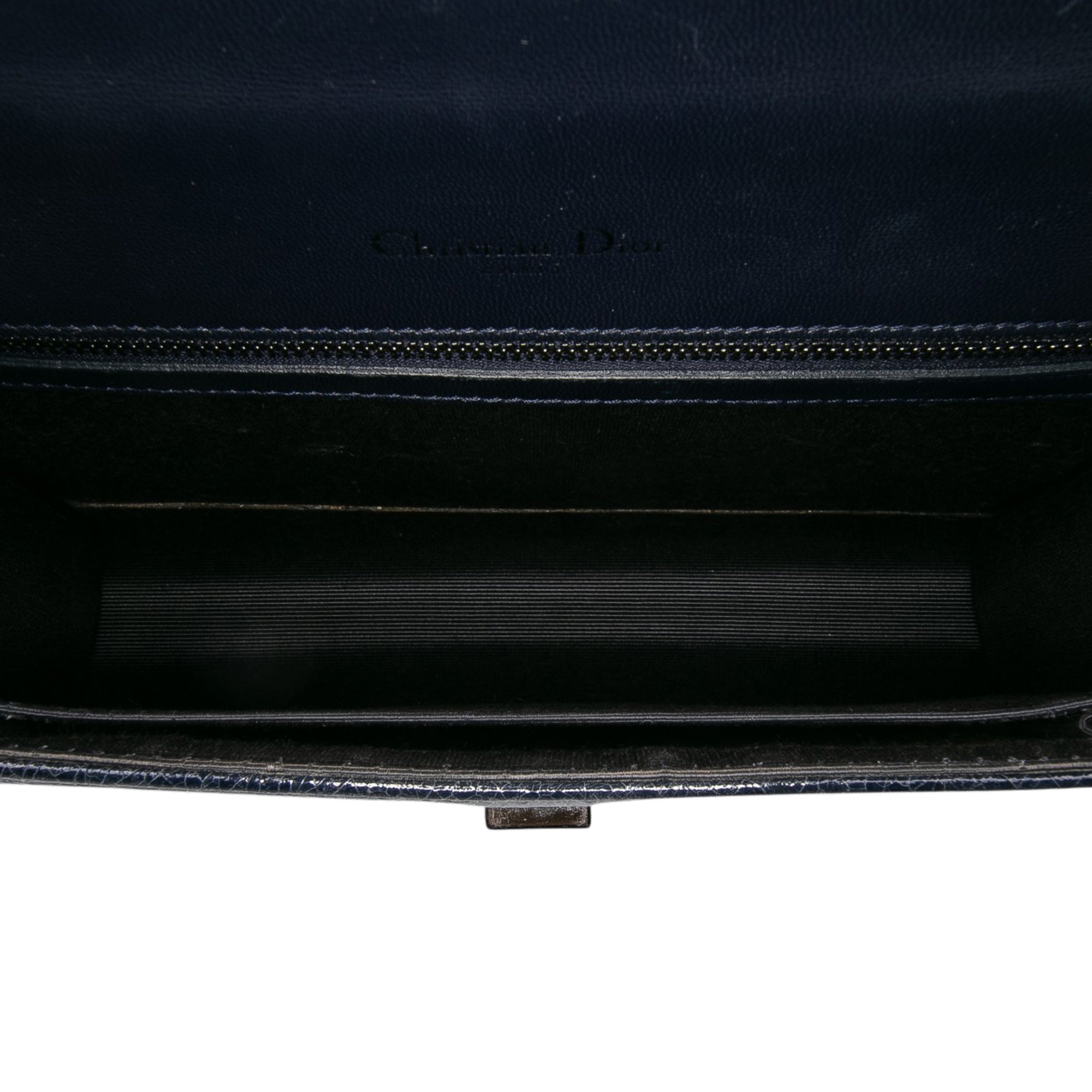 Medium Crackled Deerskin Diorama Flap