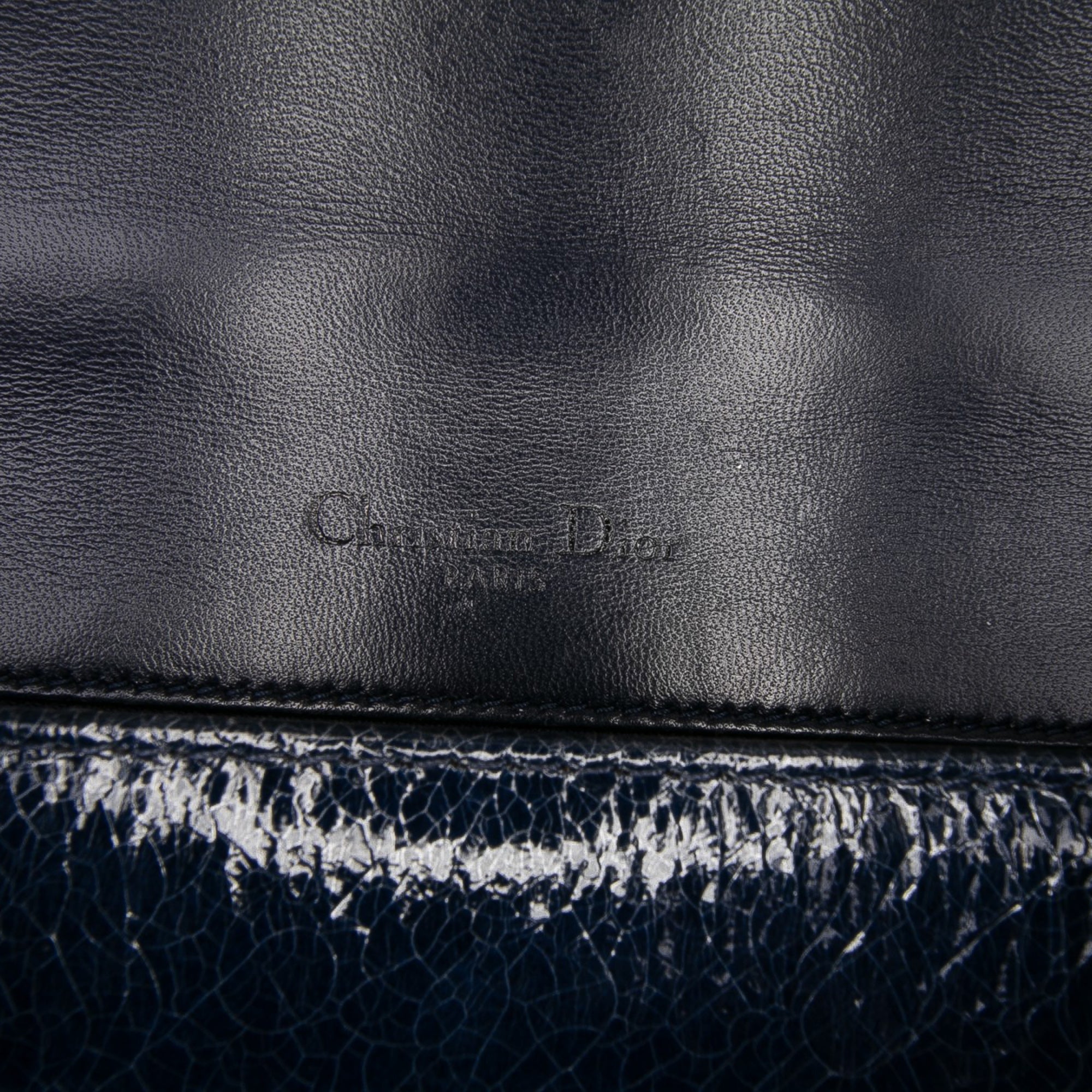 Medium Crackled Deerskin Diorama Flap