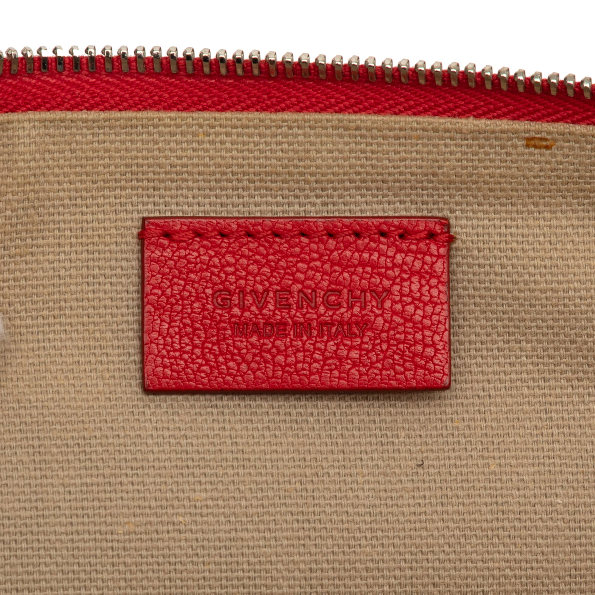 Medium Antigona Leather Clutch