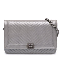 Chevron Metallic Caviar Boy Wallet On Chain