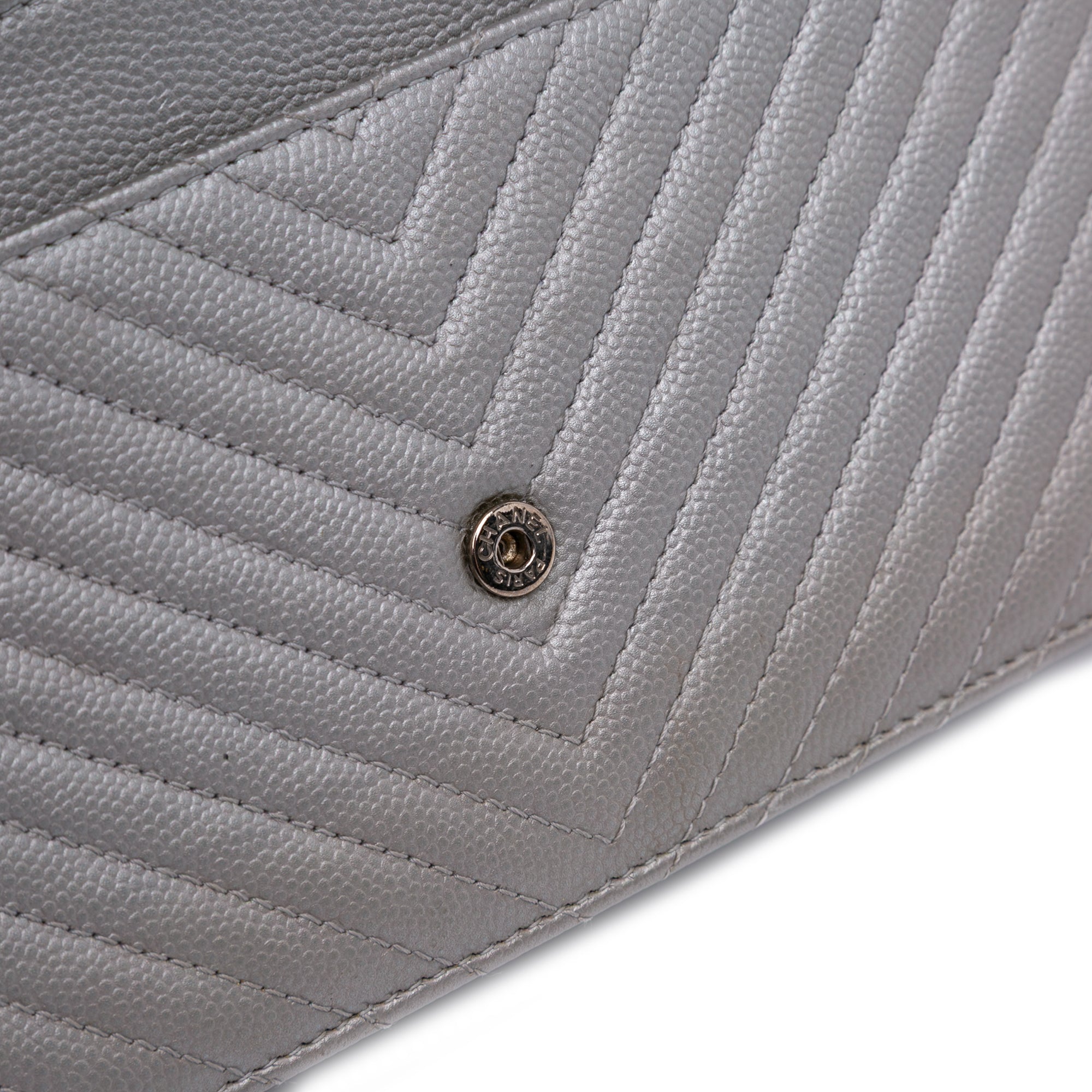 Chevron Metallic Caviar Boy Wallet On Chain