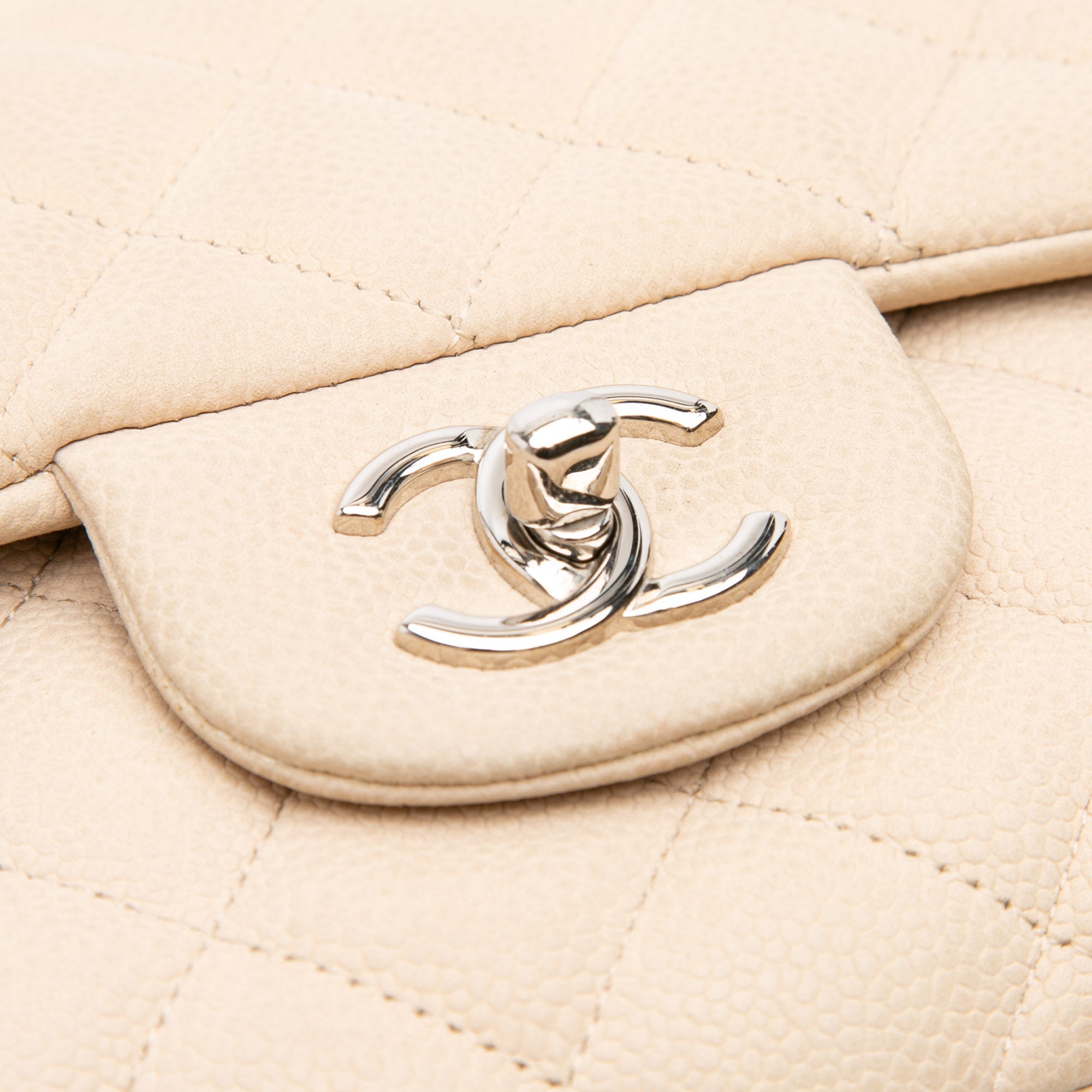 Jumbo Classic Caviar Double Flap