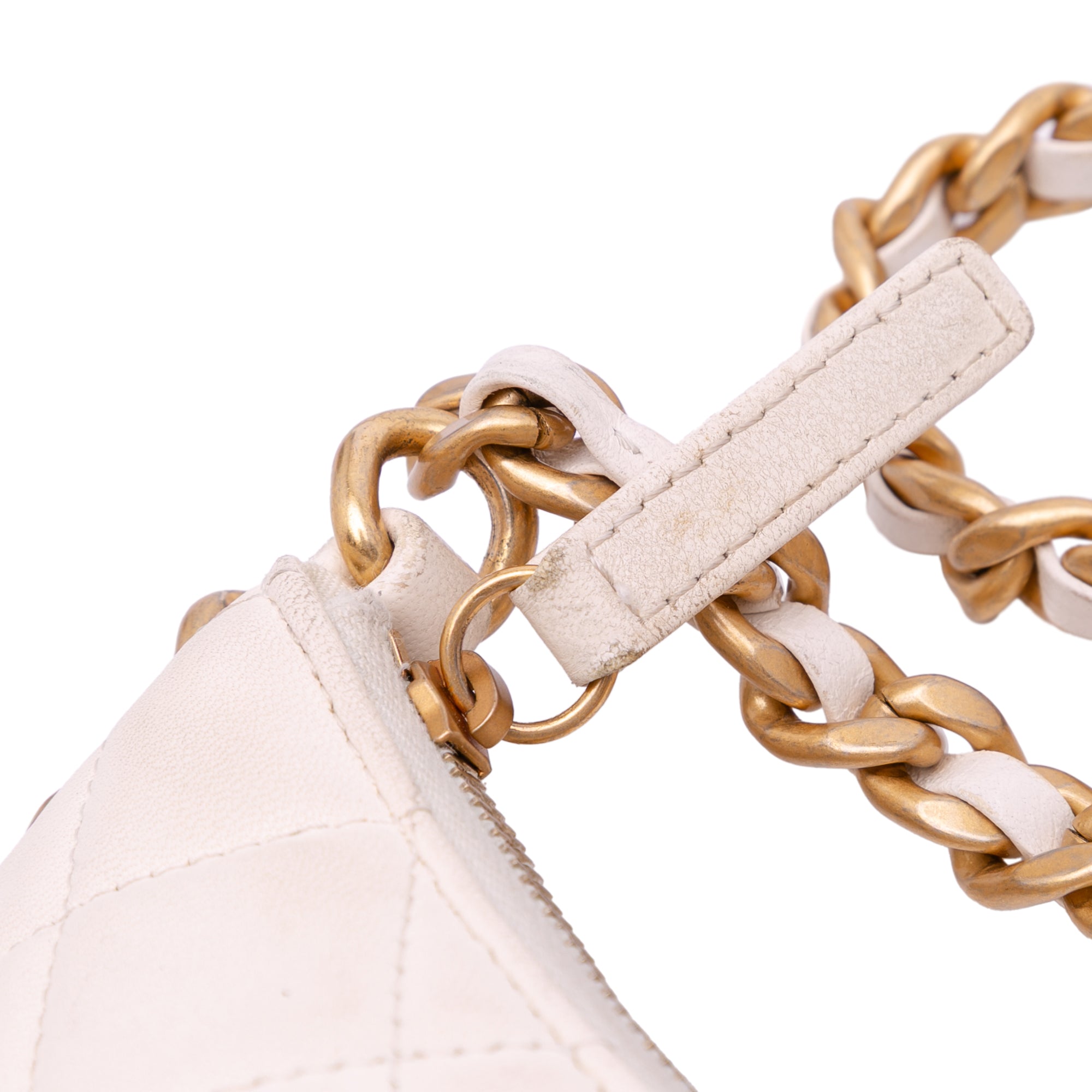 Large Shiny Crumpled Quilted Lambskin Trendy Chain Around Hobo
