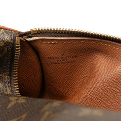Monogram Papillon 26