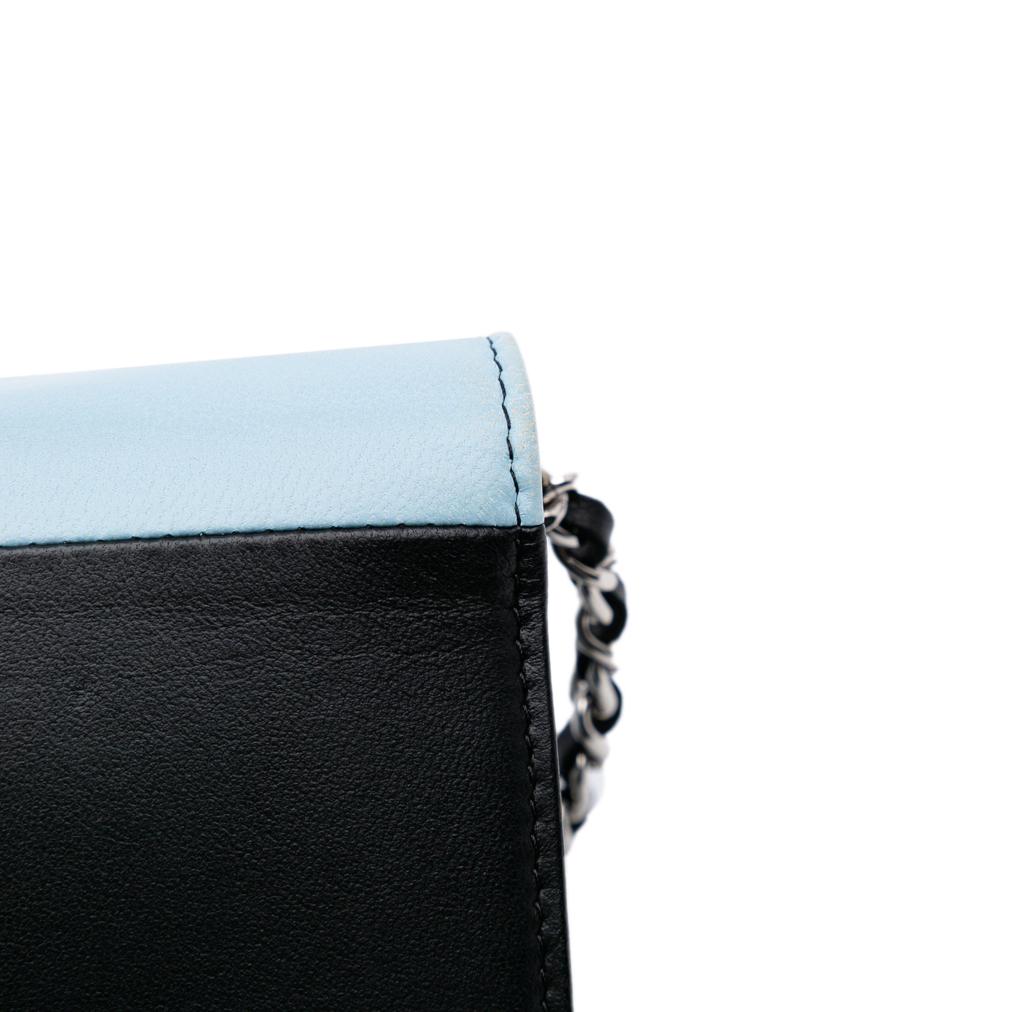 Lambskin Airlines Wallet On Chain