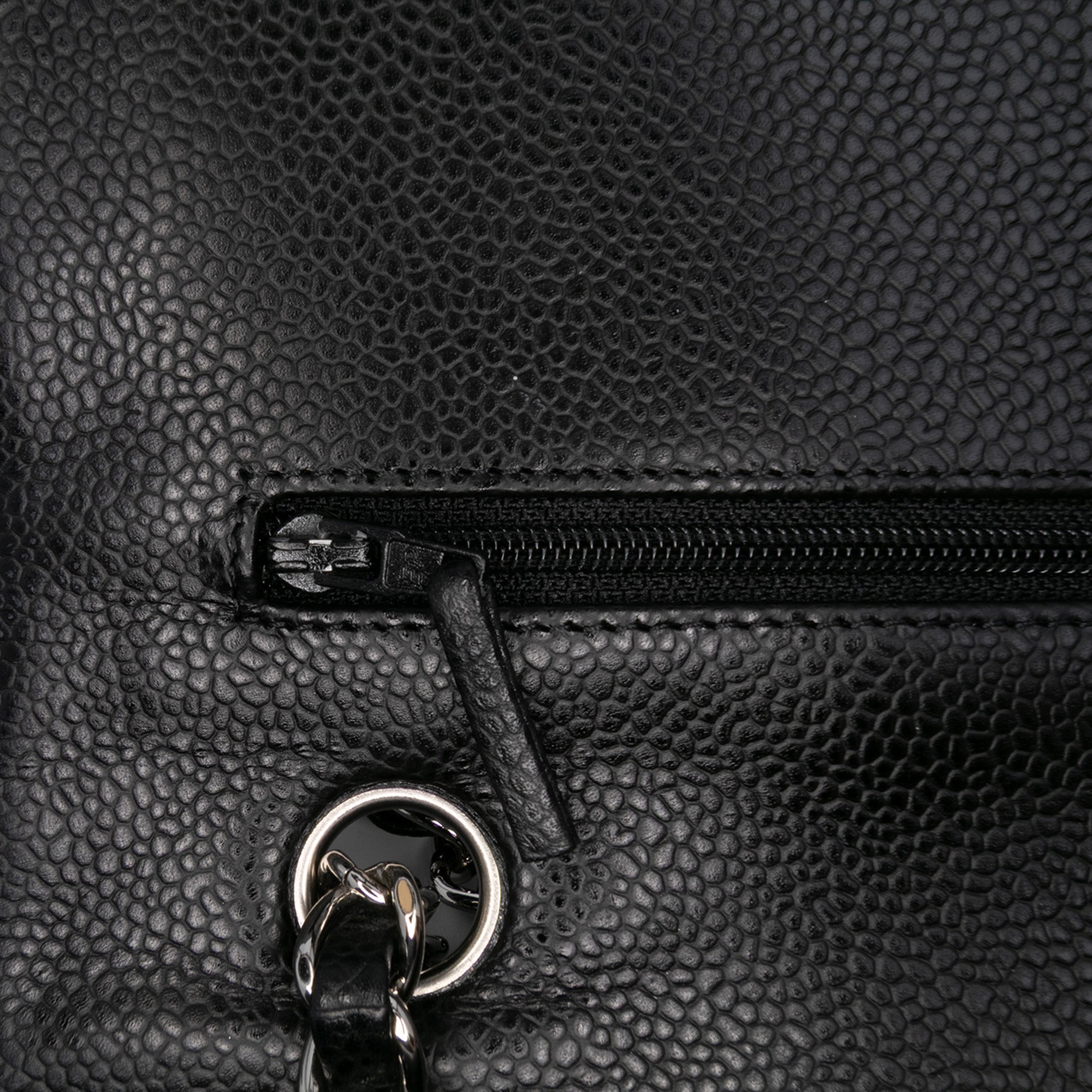 Medium Classic Caviar Double Flap