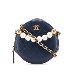 Quilted Goatskin Chic Pearls Chain Round Clutch With Chain