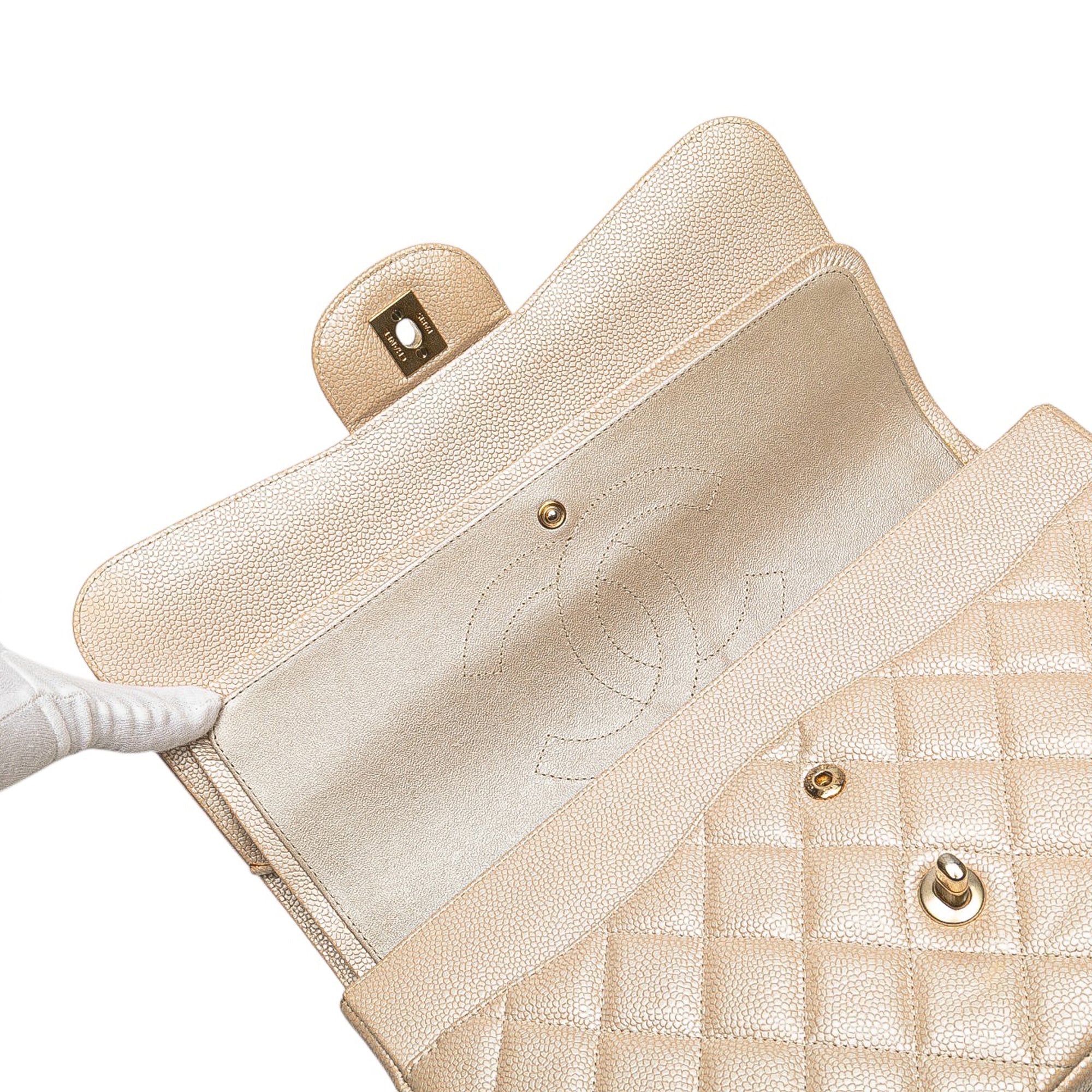 Jumbo Classic Iridescent Caviar Double Flap