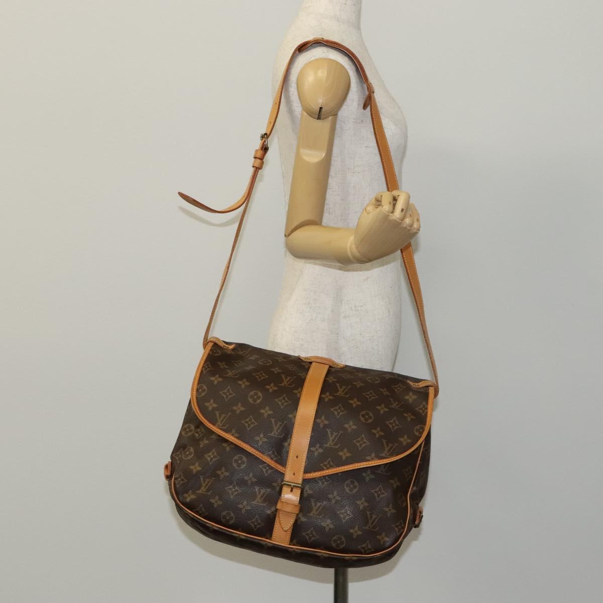 Louis Vuitton Saumur 35
