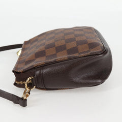 Louis Vuitton Trousse makeup