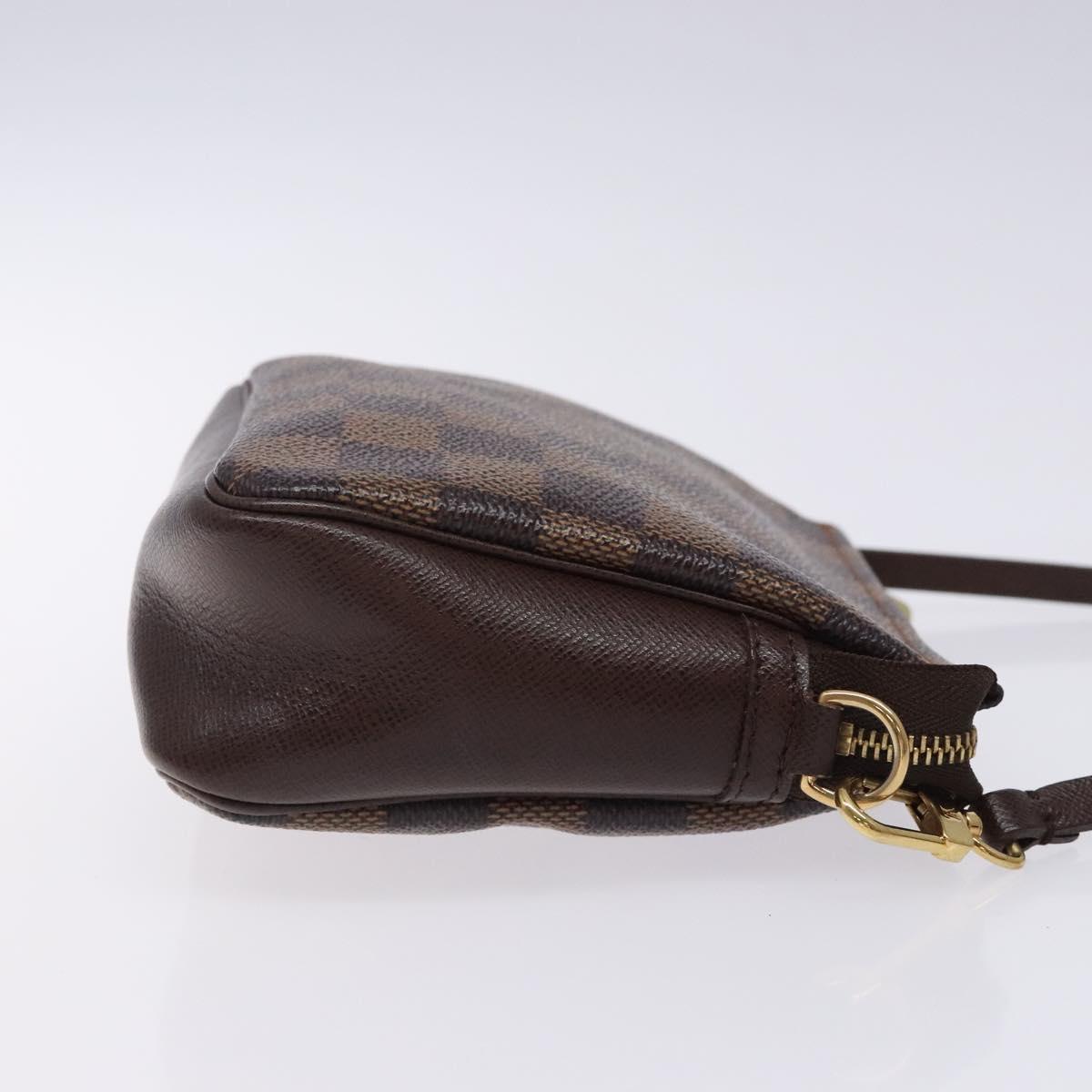 Louis Vuitton Trousse makeup