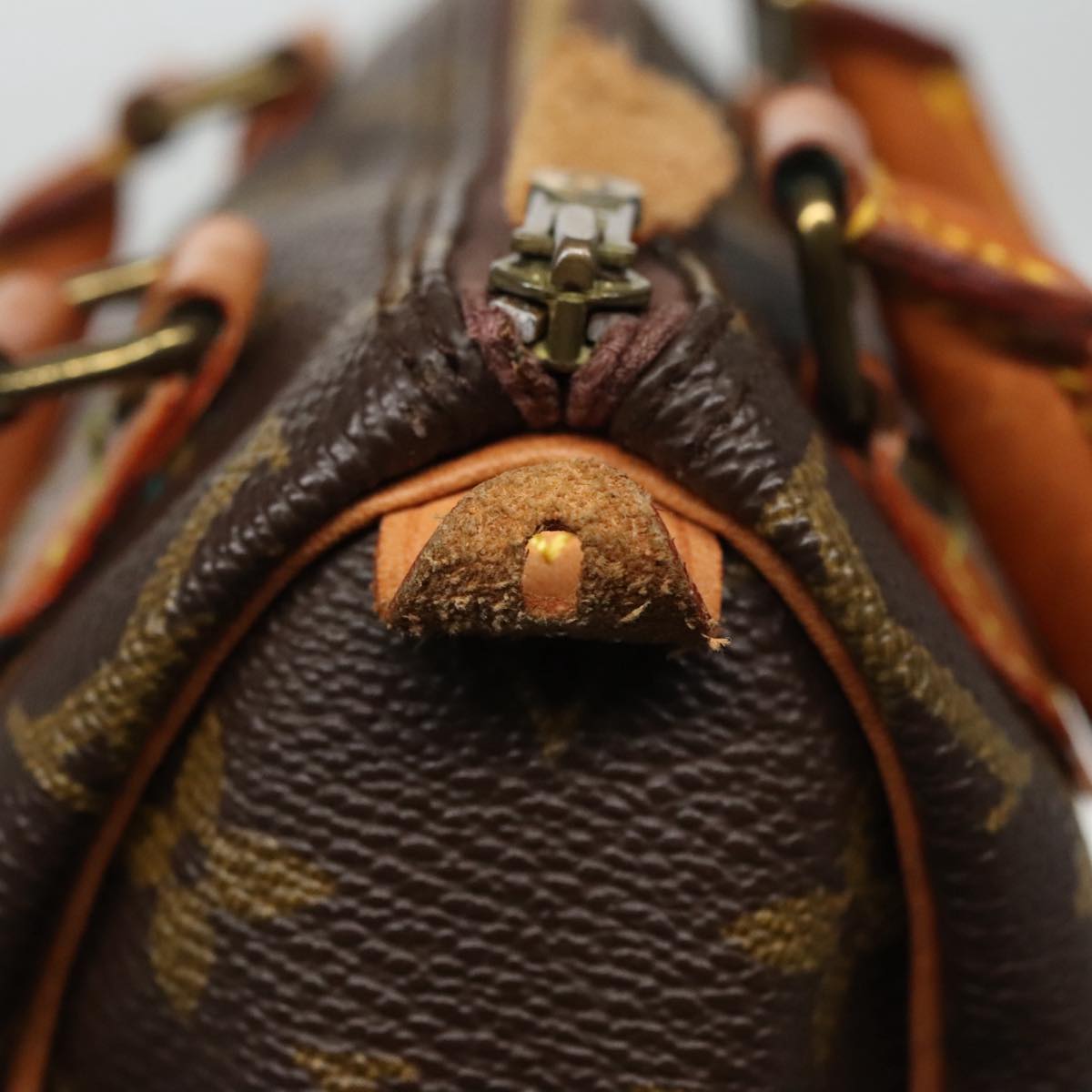 Louis Vuitton Mini speedy