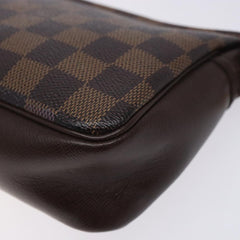 Louis Vuitton Trousse makeup
