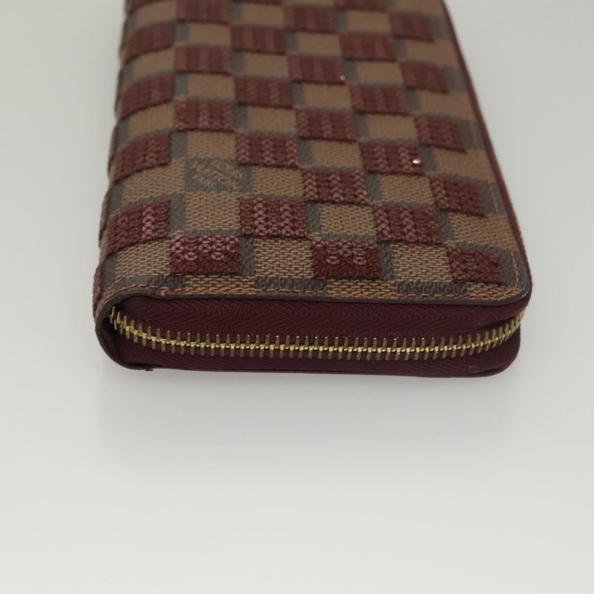 Louis Vuitton Zippy wallet