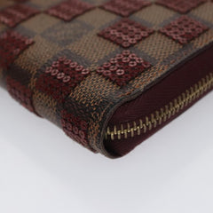 Louis Vuitton Zippy wallet