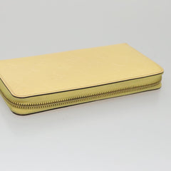Louis Vuitton Zippy wallet