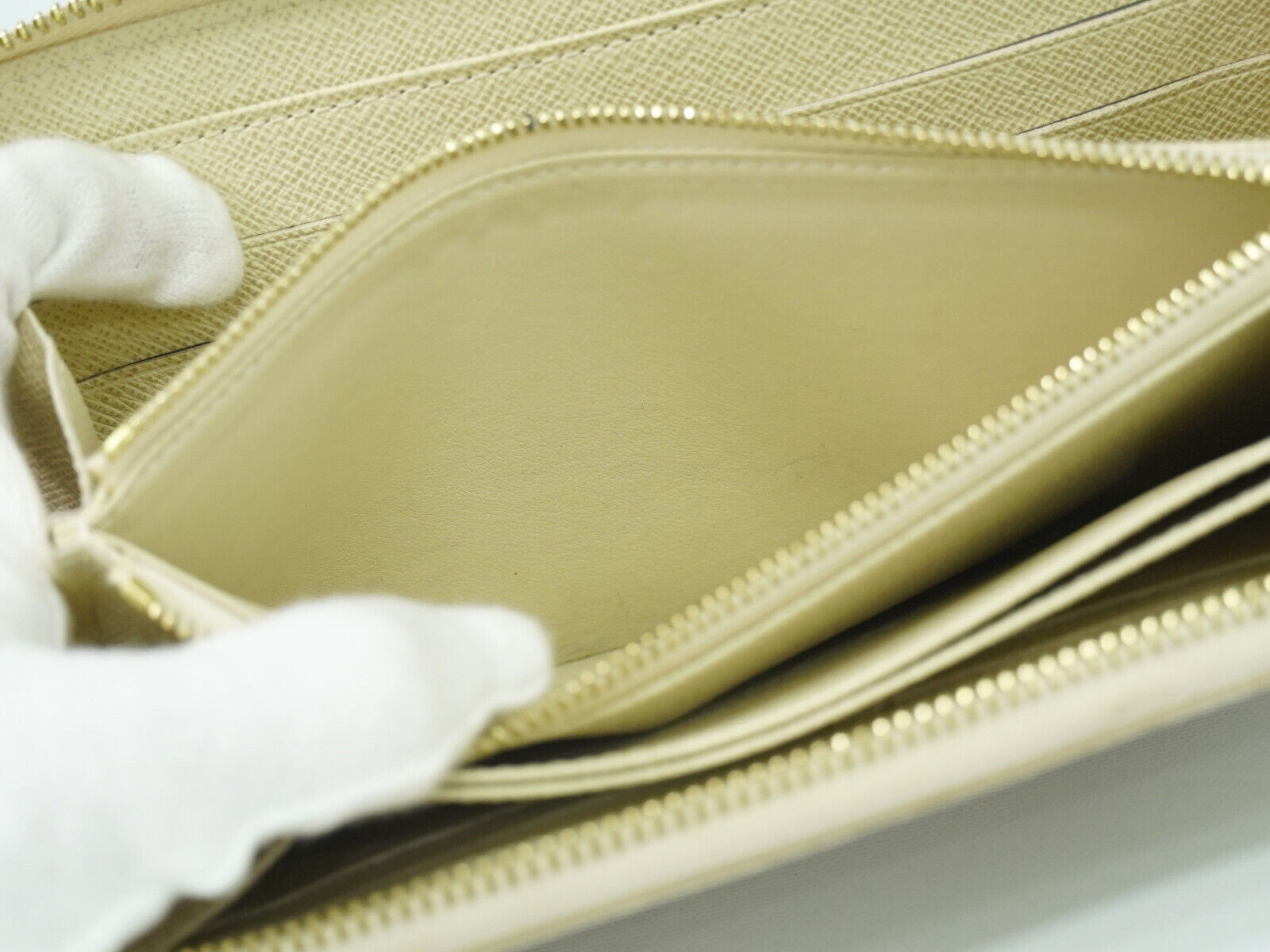 Louis Vuitton Portefeuille zippy