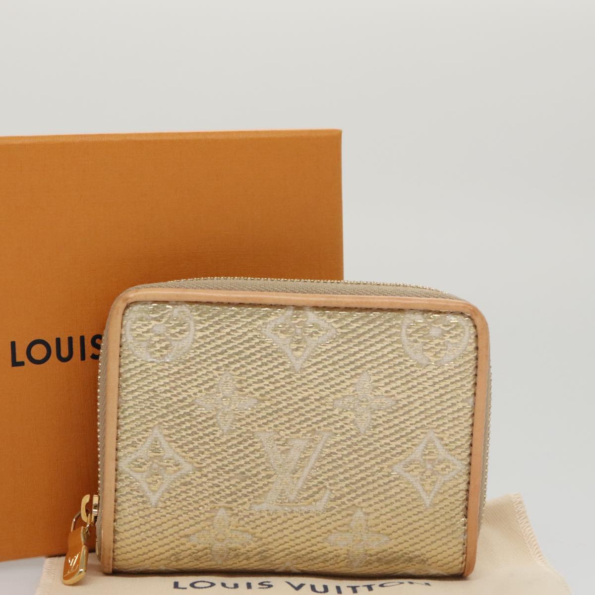 Louis Vuitton Zippy coin purse