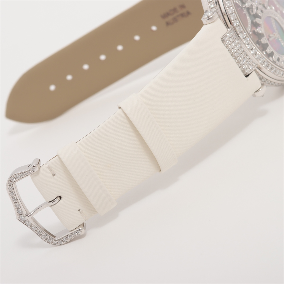 Cartier --