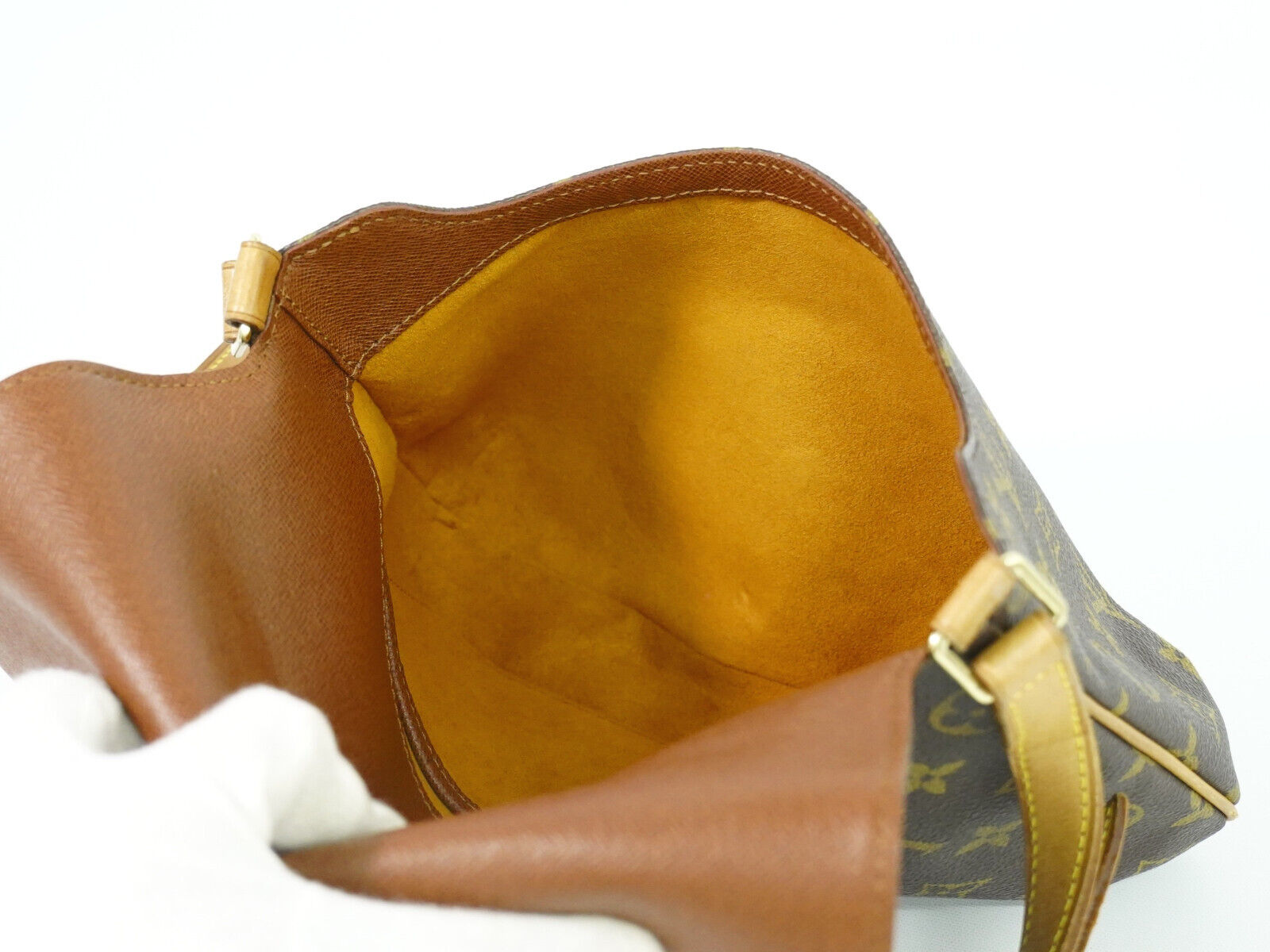Louis Vuitton Musette Tango