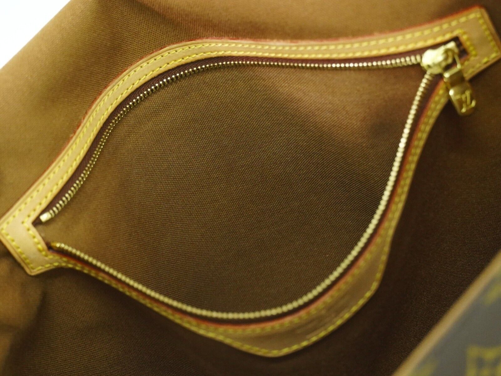 Louis Vuitton Abbesses