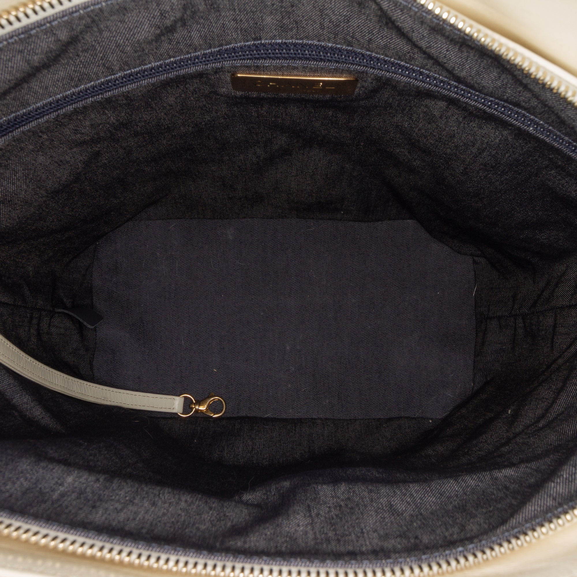 Crumpled Calfskin En Vogue Rope Satchel