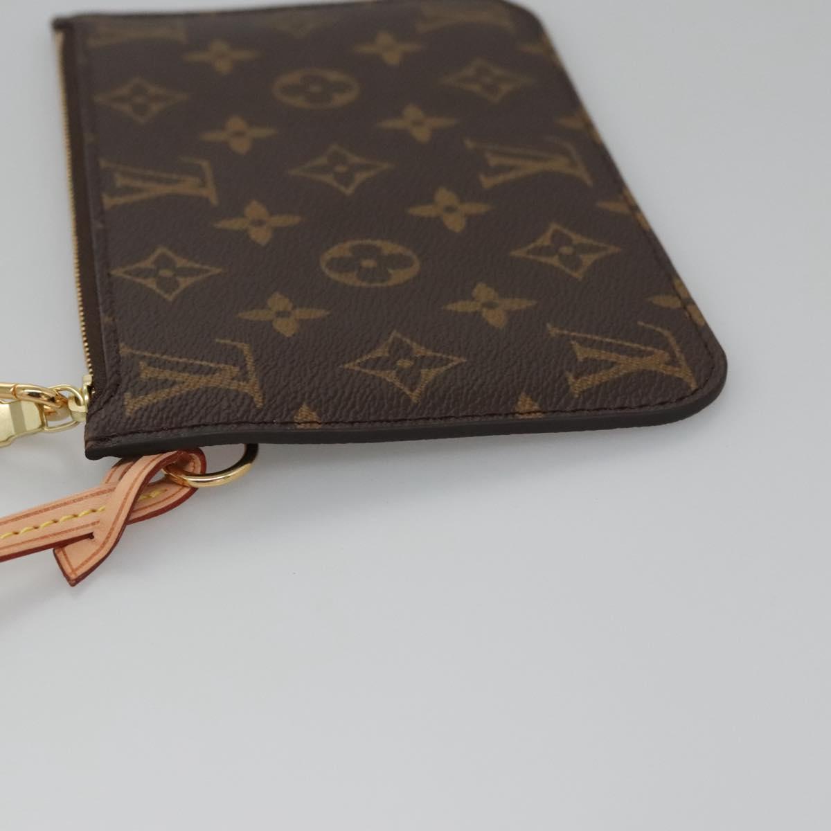 Louis Vuitton Pochette Accessoire
