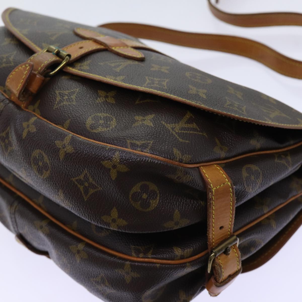 Louis Vuitton Saumur