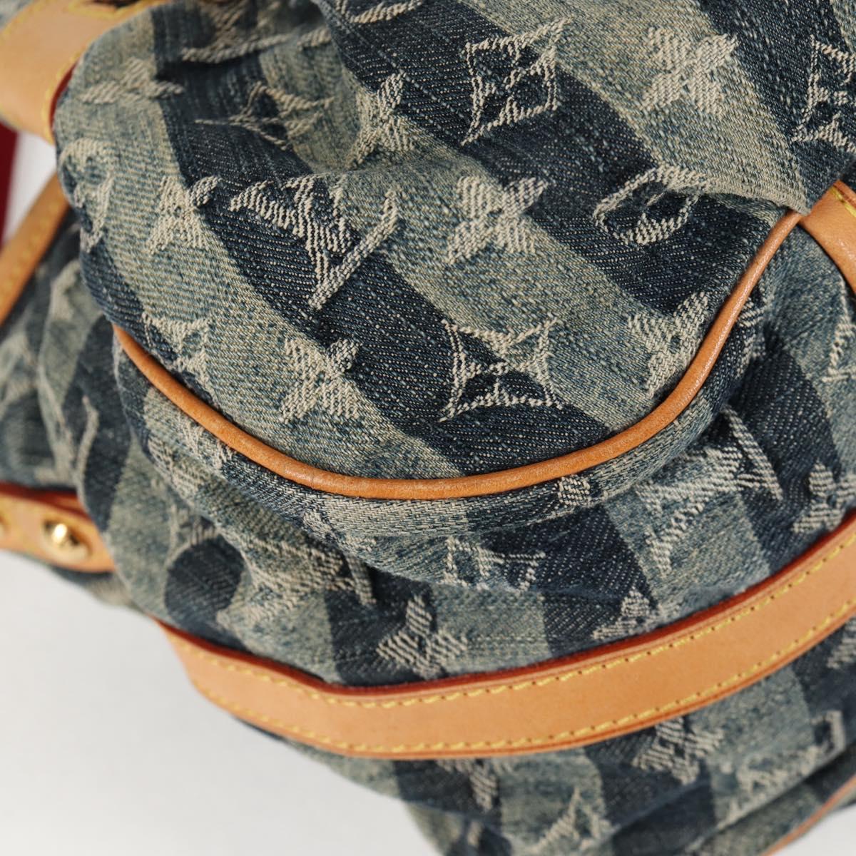 Louis Vuitton Pleaty