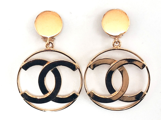 Chanel -