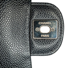 Medium Classic Caviar Double Flap