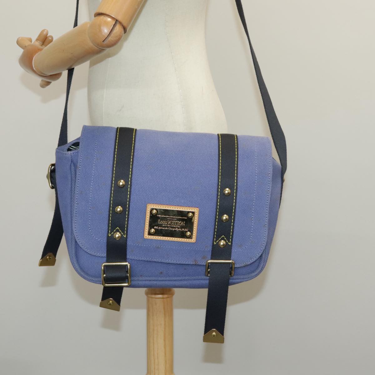 Louis Vuitton Antigua
