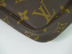 Louis Vuitton Pochette Accessoire