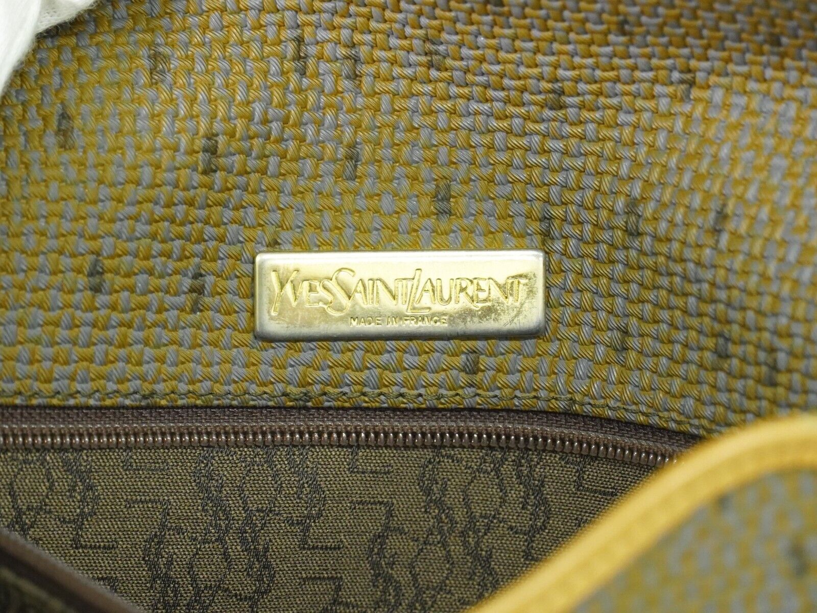 Saint Laurent
