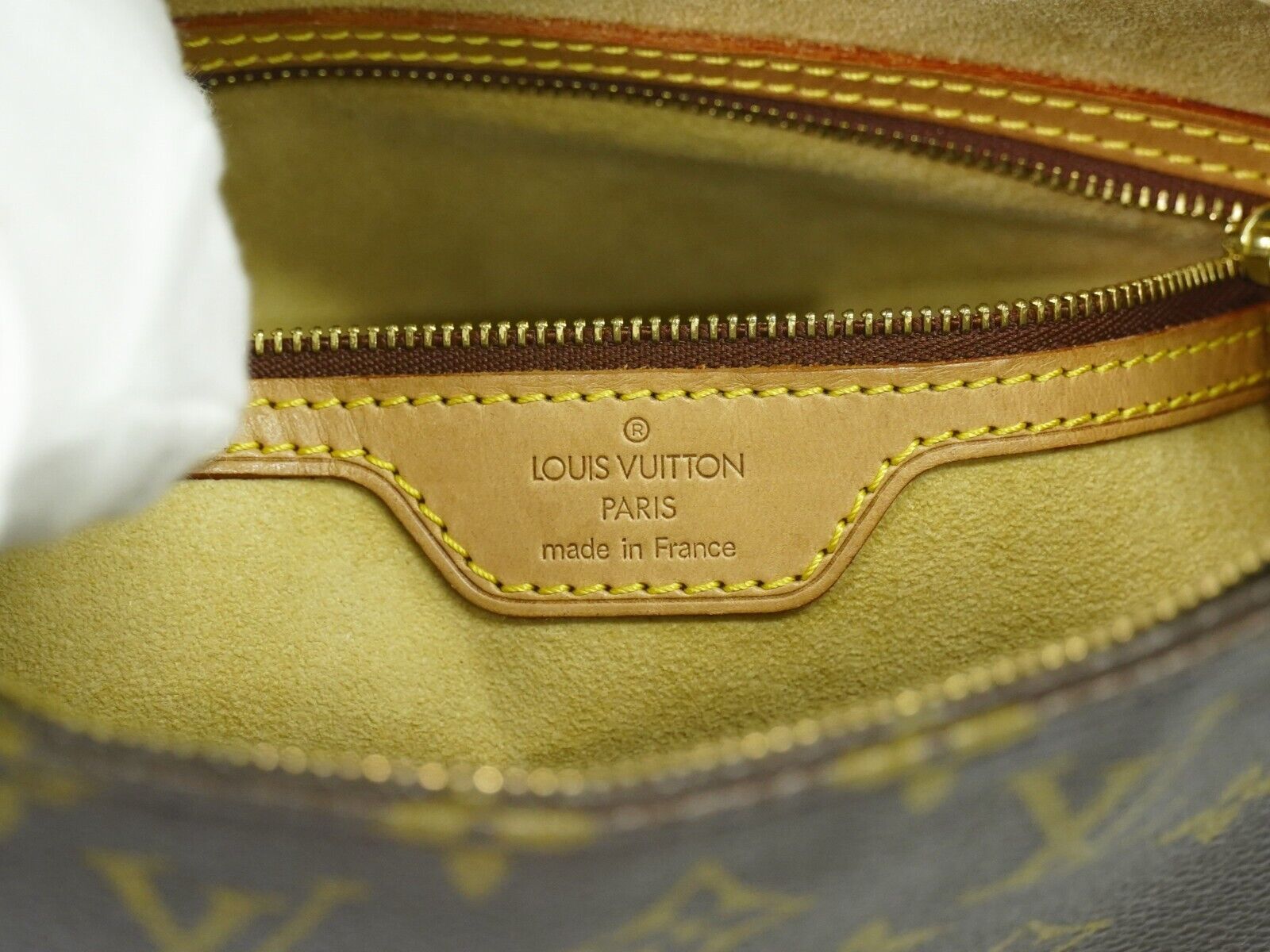 Louis Vuitton Looping GM