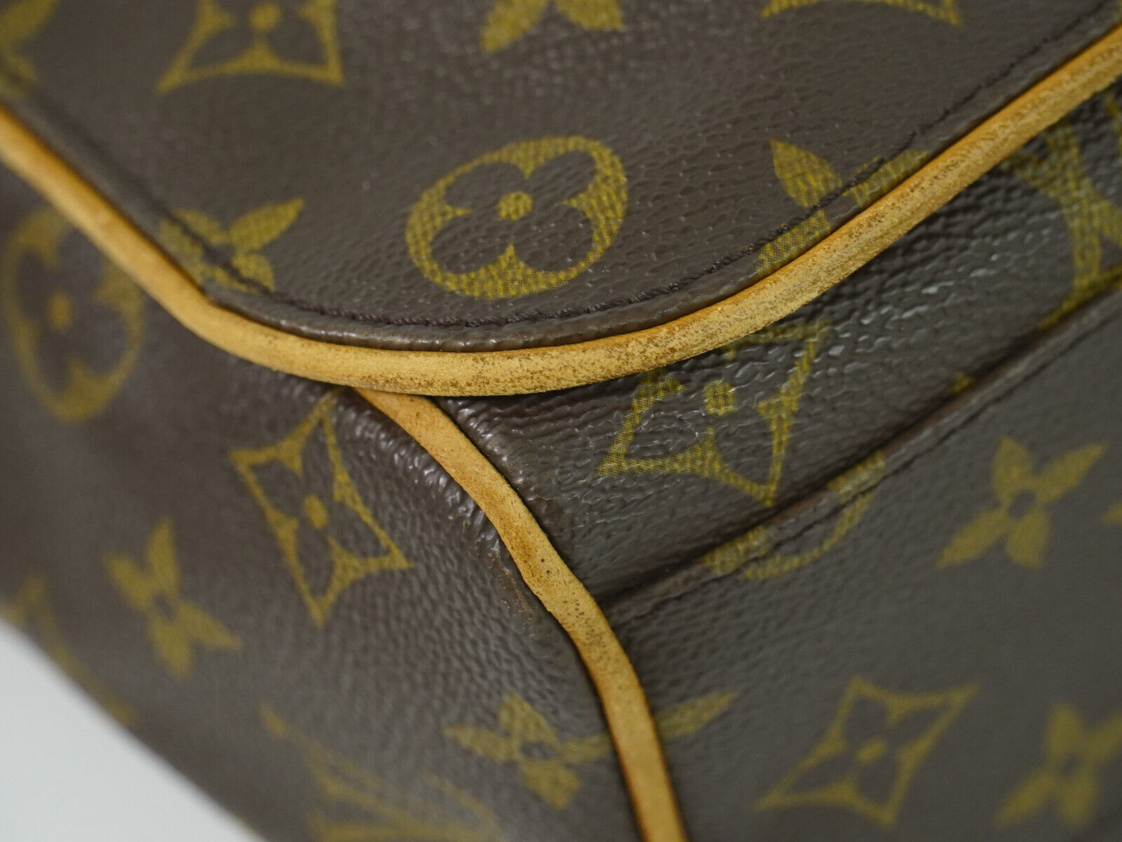 Louis Vuitton Abbesses