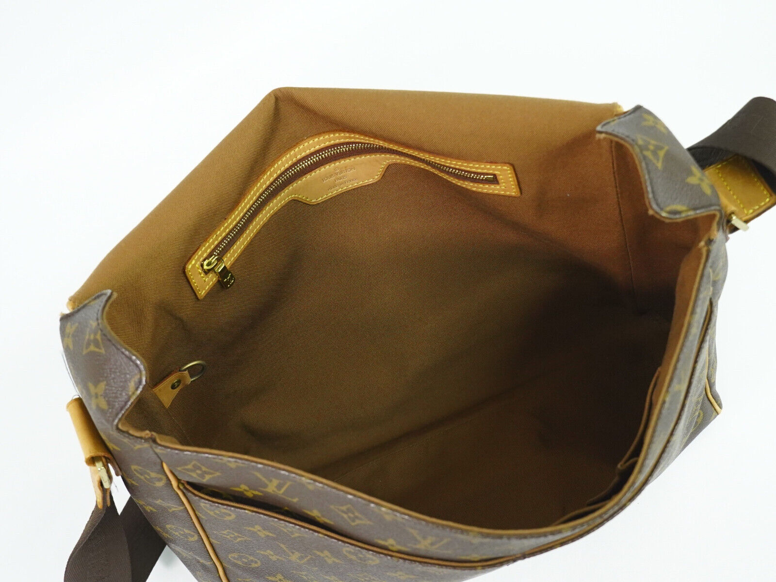 Louis Vuitton Abbesses