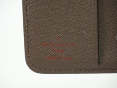 Louis Vuitton Compact zip